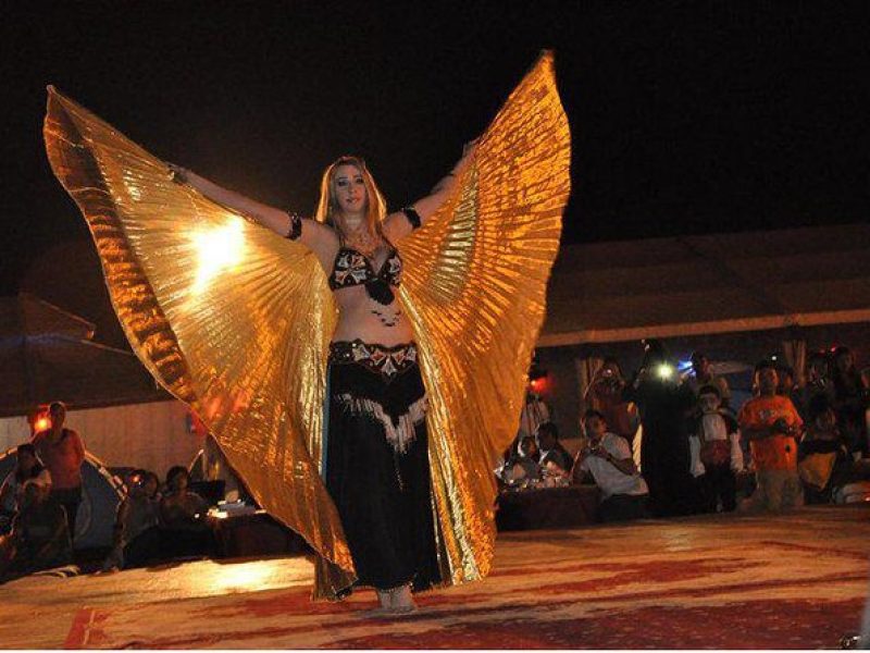 belly dancers in Dubai desert safari